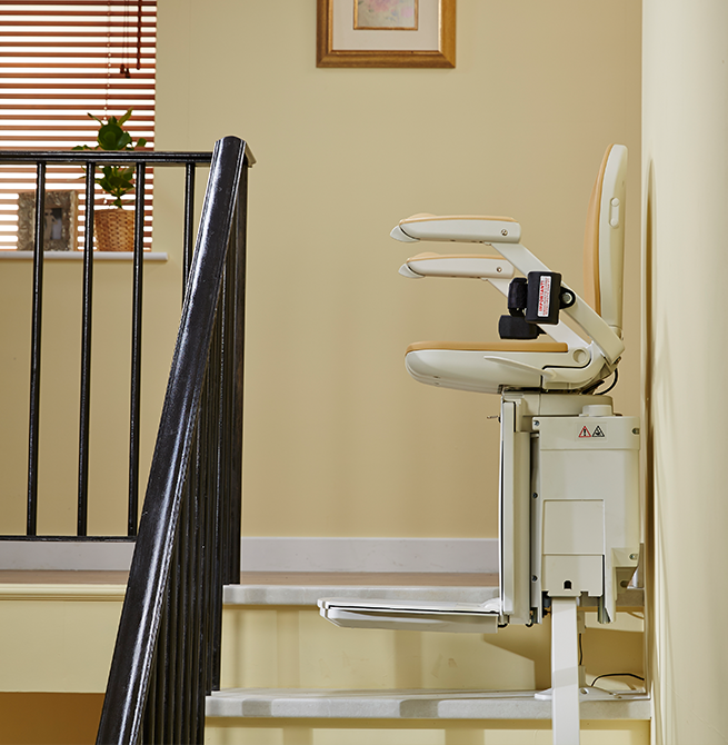 Curved stairlift on stairs
