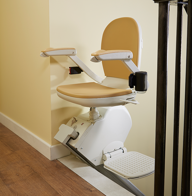 Acorn 130 at top of stairs